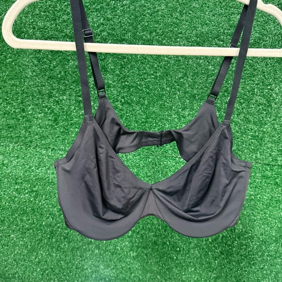 SKIMS Other - SKIMS Black Swim Bra